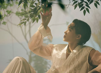 [新闻]220126 EXO KAI，被选为Charmzone口罩模特