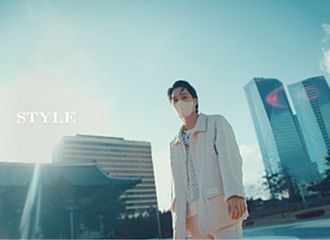 [新闻]220217 Charmzone,17日官方YouTube公开口罩代言人“KAI”视频