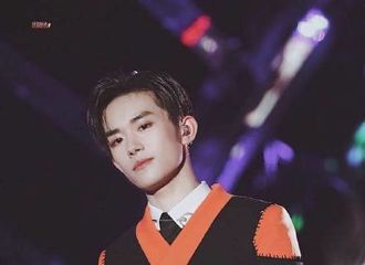 [分享]220310 一些对视 #YI个FLAG# ​