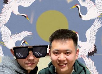 [新闻]220323 #魏书钧晒与易烊千玺合照# 