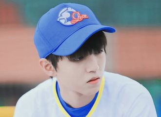 [新闻]220324 #今天是王俊凯邬童的生日#