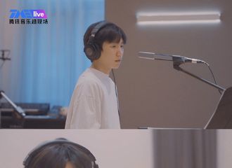[新闻]220422 开启夏日惊喜，#王源线上音乐会排练室花絮#