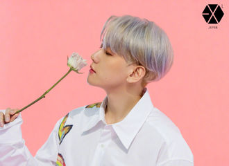 [新闻]220506 伯贤日本首张mini专辑《BAEKHYUN》封面拍摄花絮照公开